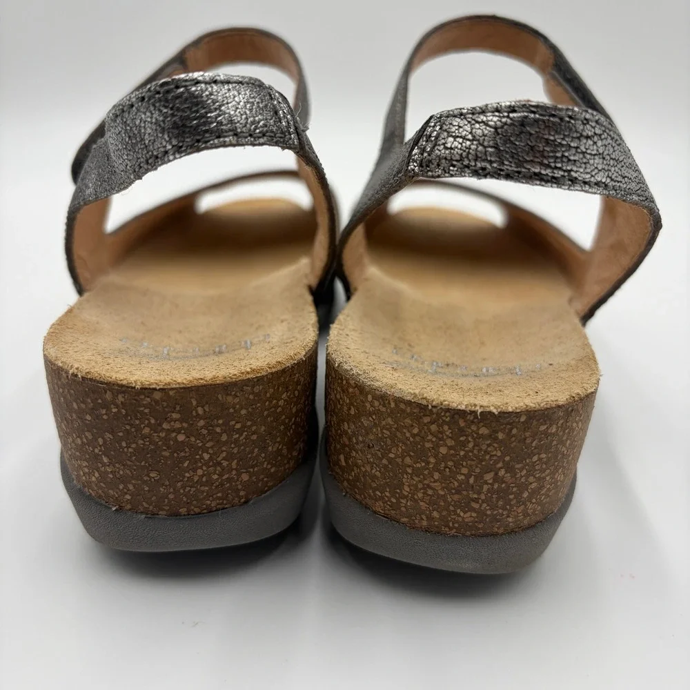 Dansko **teeny mark